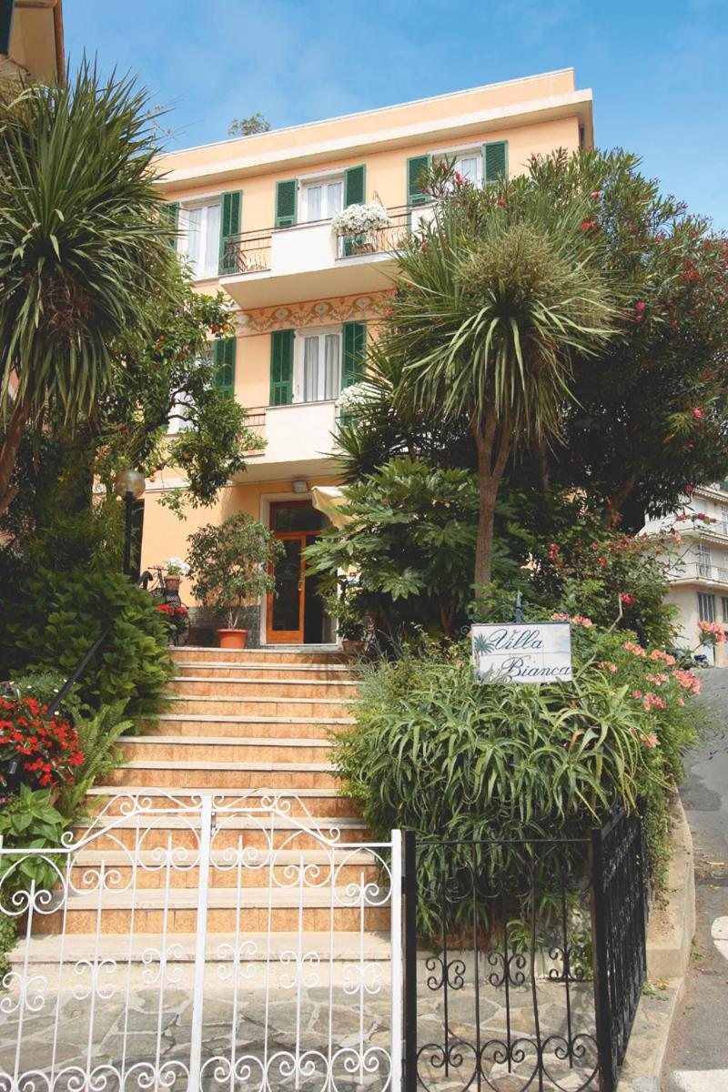 Bianca Hotel 2*